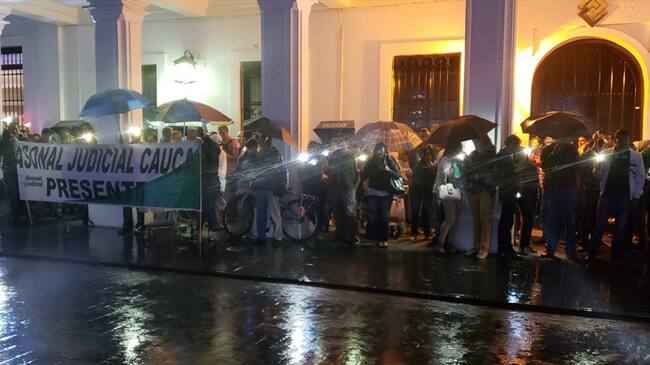 A pesar de las lluvias, ciudadanos protestaron en Popayán . Foto: Carlos Salas