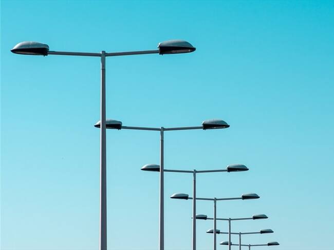 Entre el 10 de abril y el 20 de agosto, el municipio emitió dos facturas de cobro del impuesto de alumbrado público por 760 y 851 millones de pesos a cargo del consorcio. Foto: Getty Images