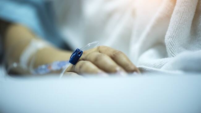 Mujer fue al médico por una tos y volvió sin ambas piernas y un brazo. Foto: Getty Images