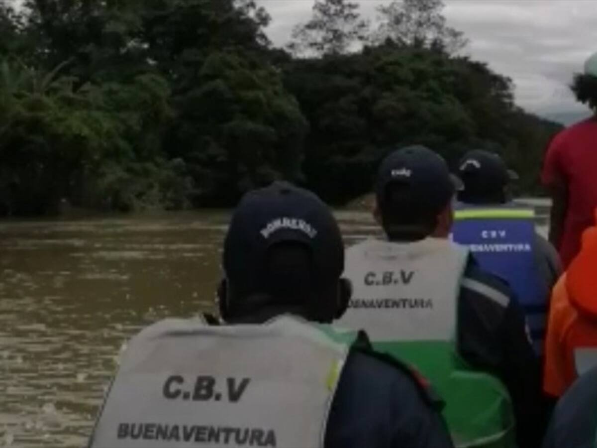 Hallan sin vida a uno de los tres desaparecidos en Buenaventura tras creciente súbita