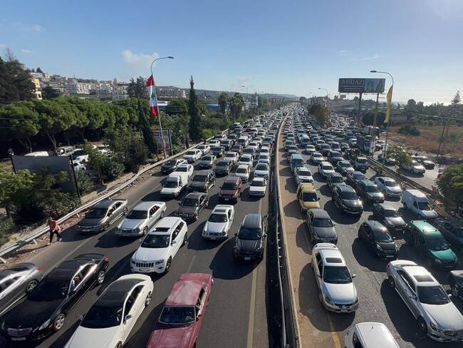 Ciudadanos huyendo del Líbano. I Foto: EFE/EPA/STRINGER.