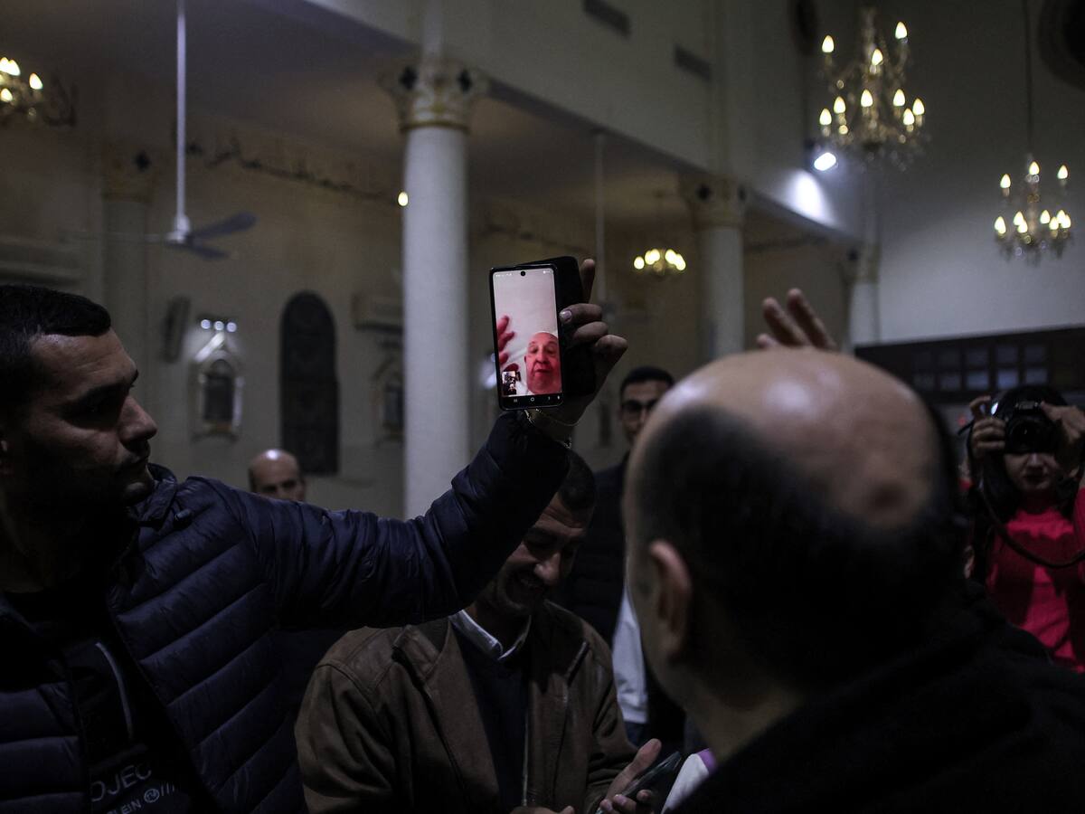 El párroco de Gaza, tras recibir la llamada del papa Francisco: “Nos da mucho consuelo”