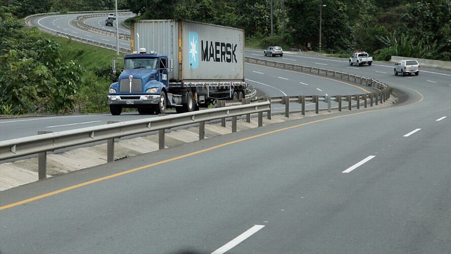 Vía Buga-Buenaventura en el Valle del Cauca. Foto: Colprensa