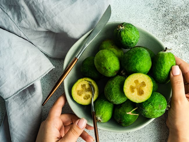 Feijoa.