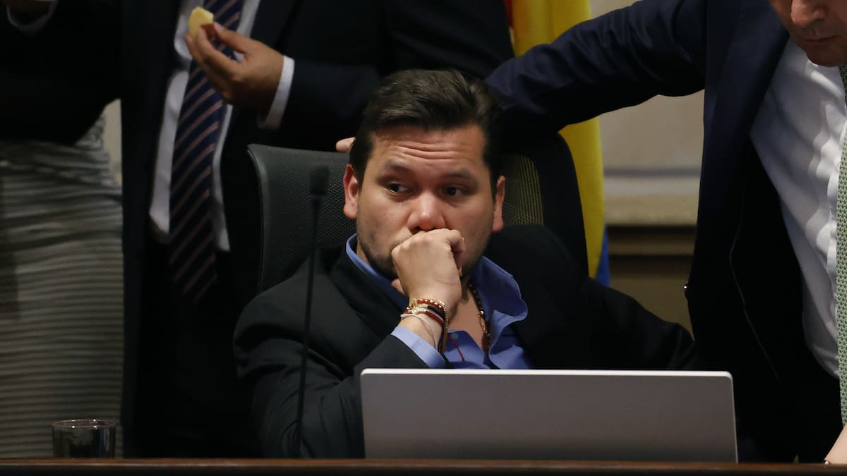 “Defenderé mi honorabilidad”: Andrés Calle tras 9 horas de indagatoria en Corte Suprema