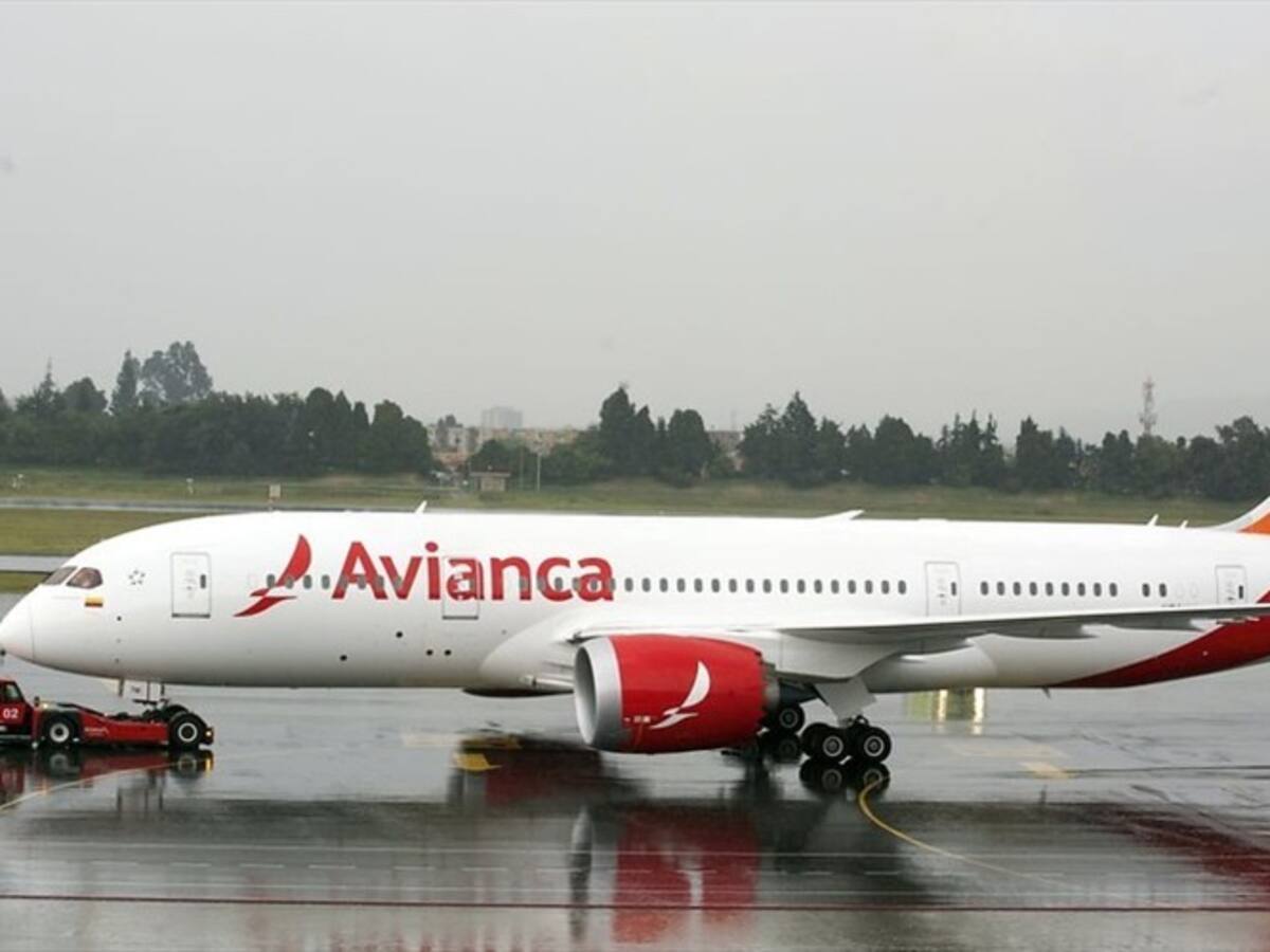 Acción de Avianca cerró en $1,120 con caída de 8,20%