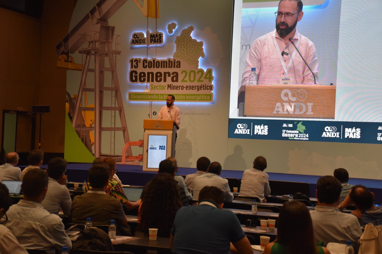 MinMinas, Andrés Camacho