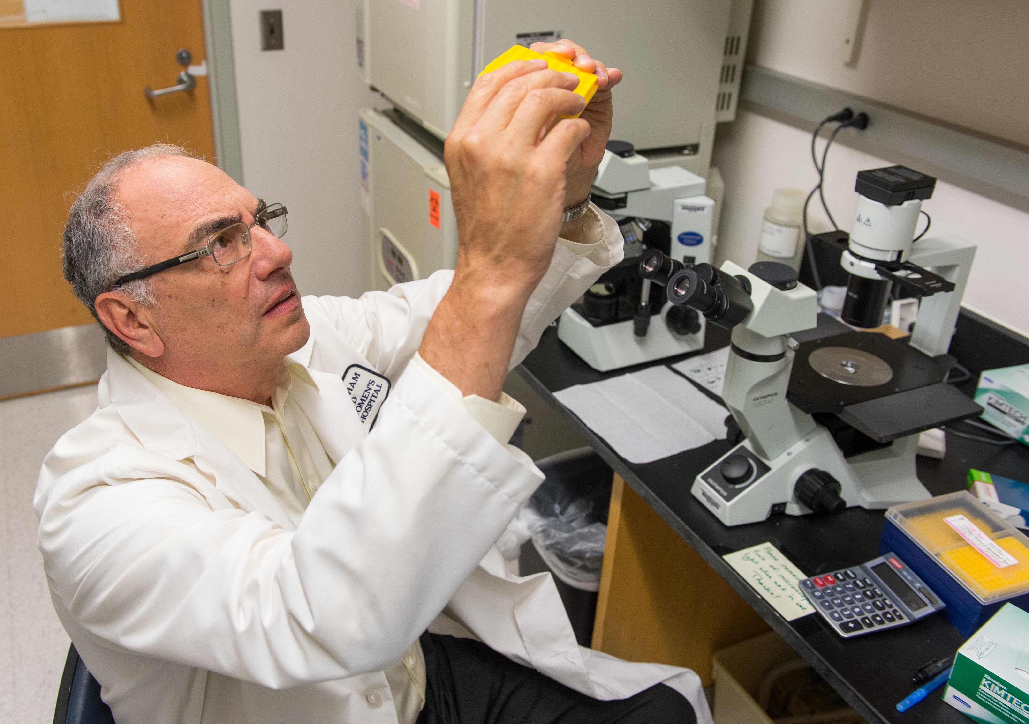Nueva esperanza en la lucha contra el Alzheimer: la vacuna nasal. Foto: Hospital de Brigham.
