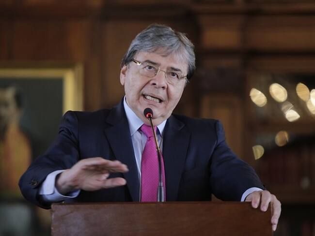 Según el canciller Carlos Holmes Trujillo, la respuesta de Colombia a la crisis en Venezuela ha sido con legalidad y con responsabilidad frente al alto flujo migratorio que ha llegado de ese país. Foto: Colprensa