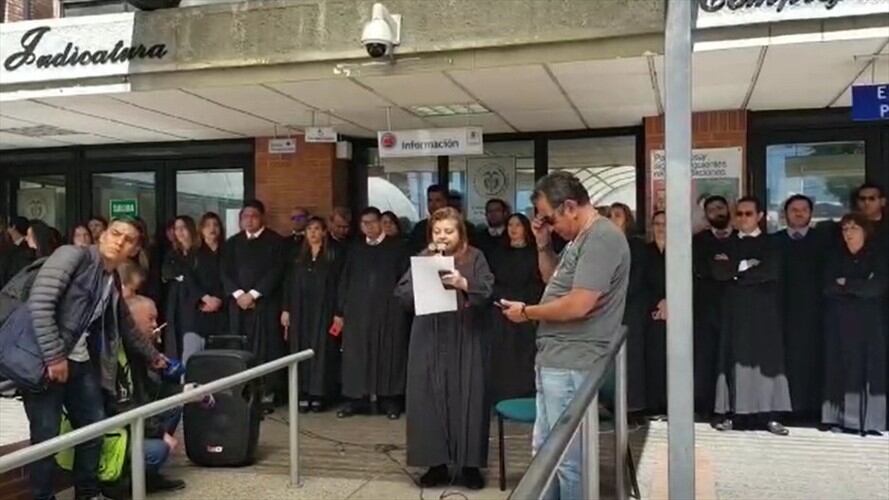 Le exigen al presidente que cumpla con lo acordado. Foto: captura