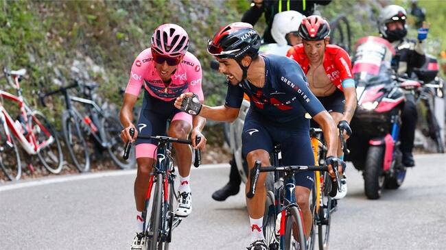Ciclistas colombianos Egan Bernal y Daniel Felipe Martínez. Foto: LUCA BETTINI/POOL/AFP via Getty Images