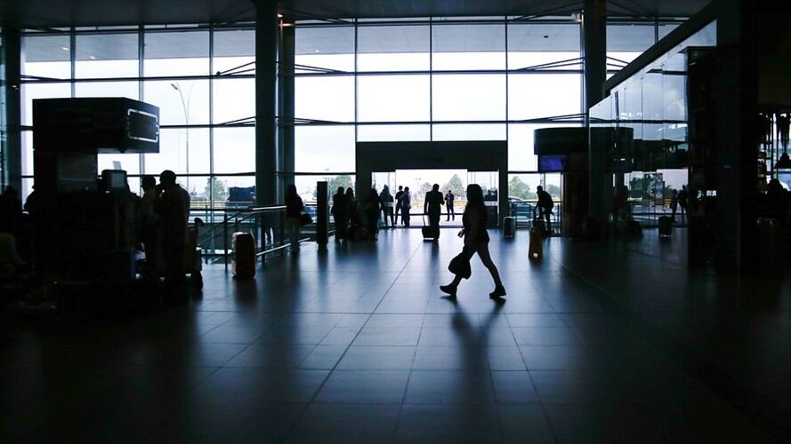 Inicia exigencia de carné de vacunación y prueba PCR a viajeros que quieran ingresar a Colombia. Foto: Colprensa