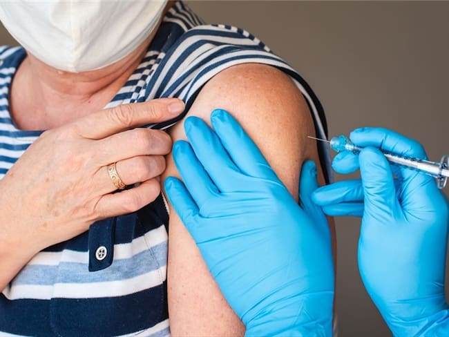 Las personas que recibieron las vacunas de Pfizer y Moderna podrán aplicarse el refuerzo desde el 20 de septiembre.. Foto: Getty Images