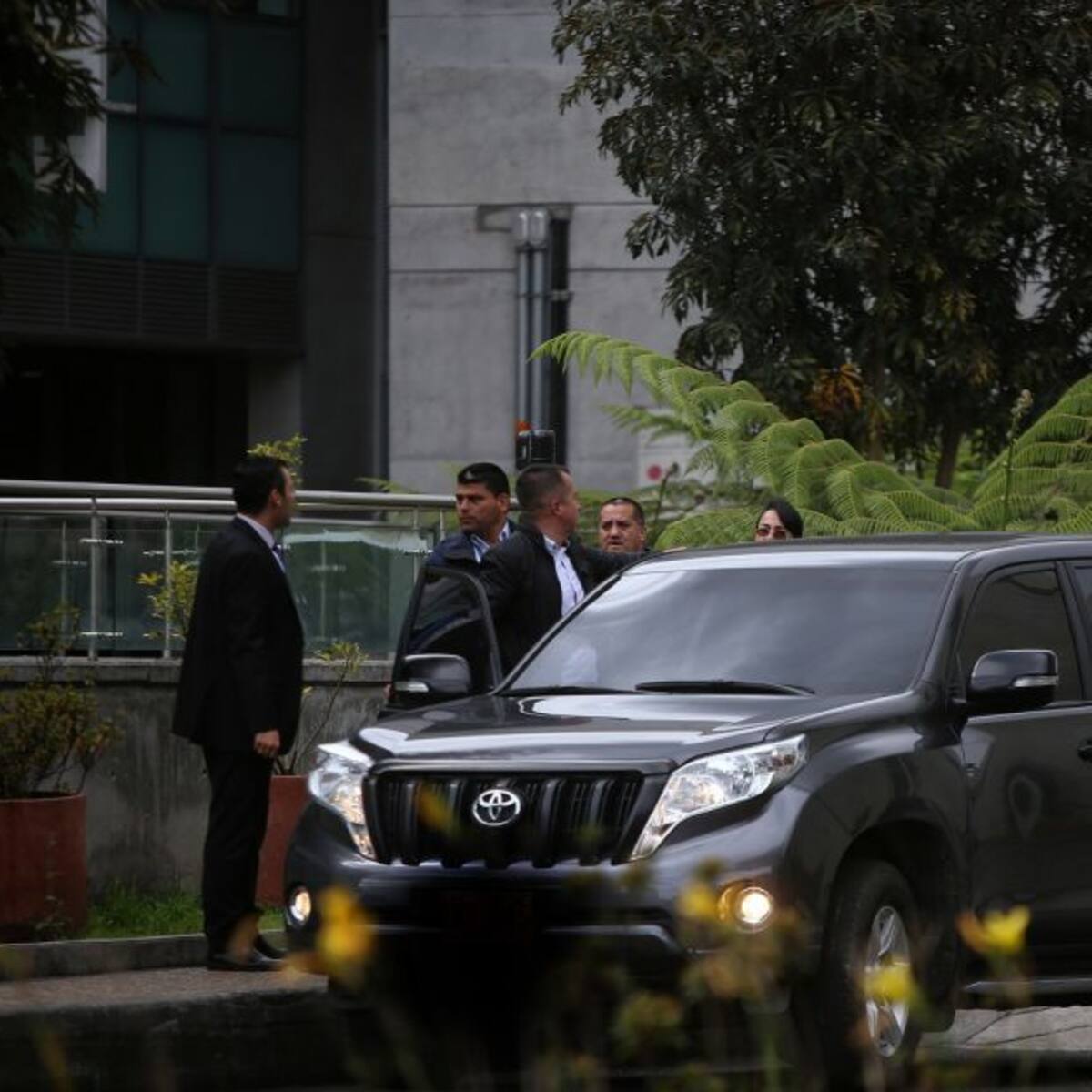 Gobierno reforzará esquemas de seguridad para congresistas y precandidatos del Centro Democrático