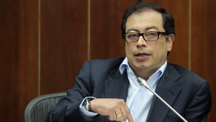 El senador Petro acusó al Esmad de la desaparición del joven Camilo Mondragón. Foto: Colprensa