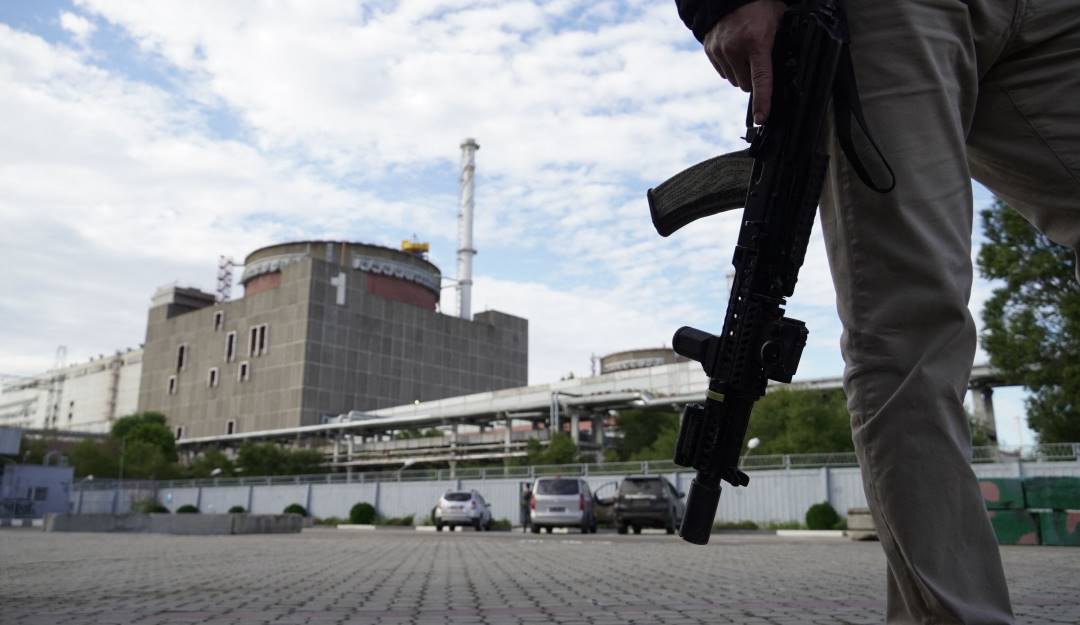 La central nuclear de Zaporiyia (Ucrania) bajo control de soldados rusos. Foto: Getty Images.