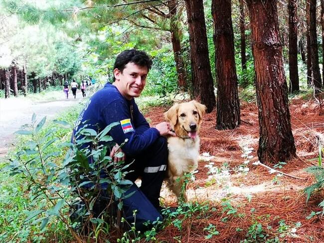 Masha y su guía, adscritos al Grupo K9 del Cuerpo de Bomberos Voluntarios de Popayán . Foto: Bomberos