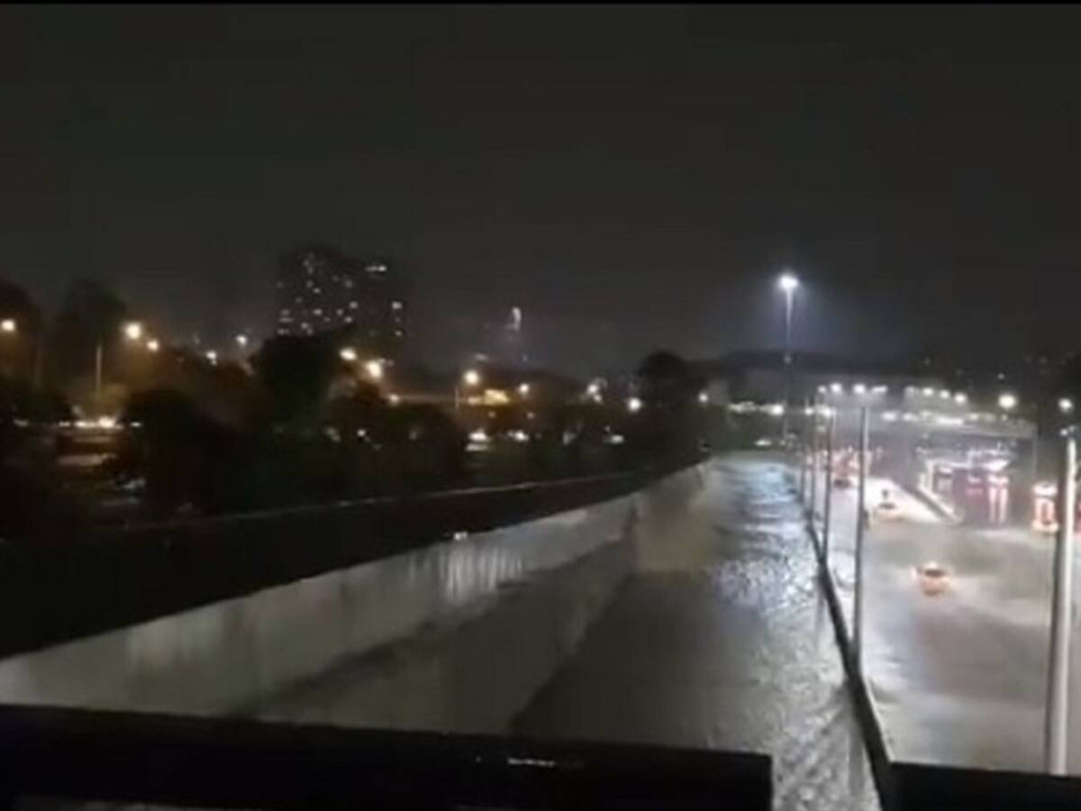 Desbordamiento del Río Medellín generó afectaciones en varios sectores