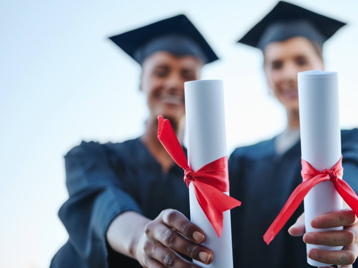 ¡Transforma tu Futuro con una Beca en una maestría o especialización!