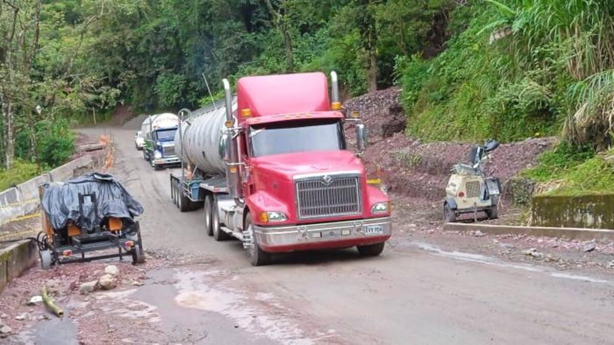 Invías habilitó paso en la vía antigua al Llano, sector Pipiral
