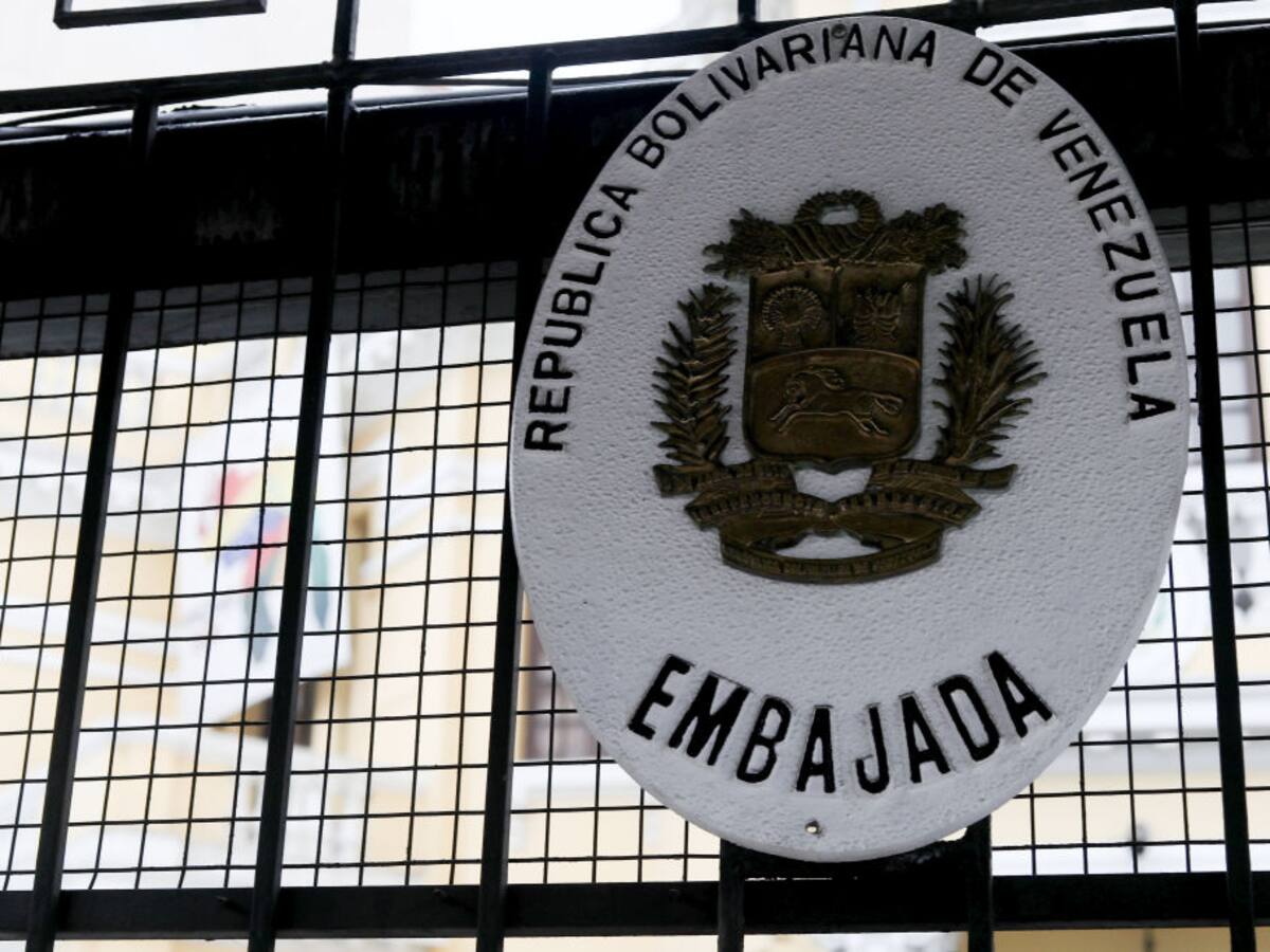 Perú expulsó a los diplomáticos venezolanos y les dio 72 horas para abandonar el país