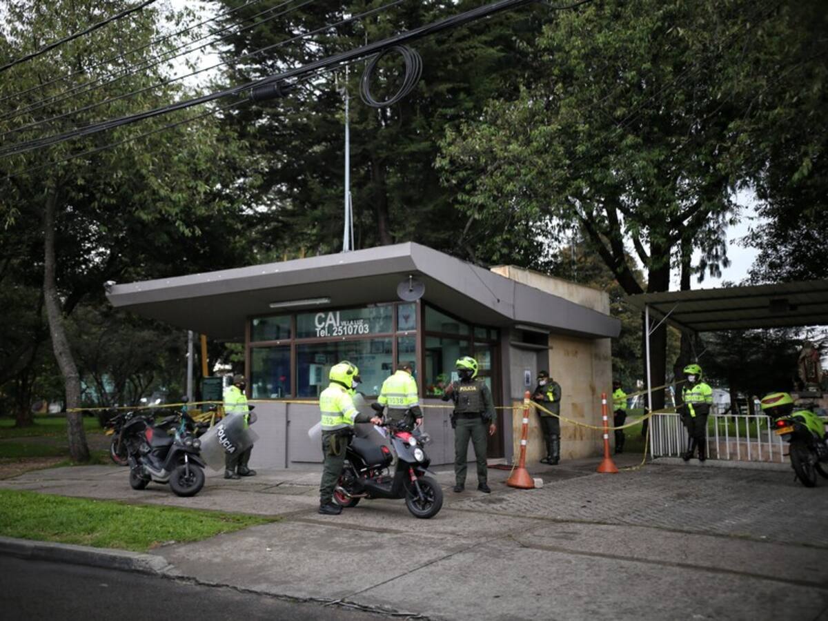 Secretaría de Gobierno denuncia muerte de jóvenes en estaciones de Policía en Bogotá