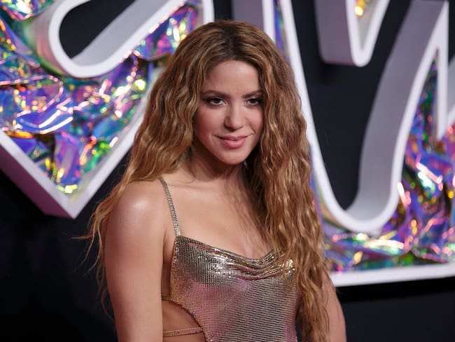 Newark (United States), 12/09/2023.- Colombian singer and songwriter Shakira poses on the red carpet during the MTV Video Music Awards at the Prudential Center in Newark, New Jersey, USA, 12 September 2023. EFE/EPA/SARAH YENESEL