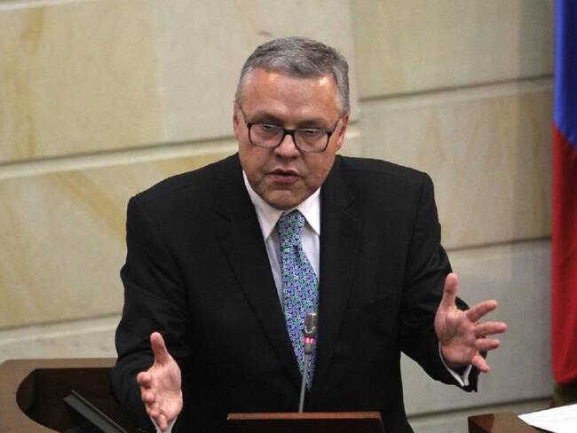 Minjusticia reconoció la necesidad de iniciar diálogos con Venezuela por detenidos - Colprensa