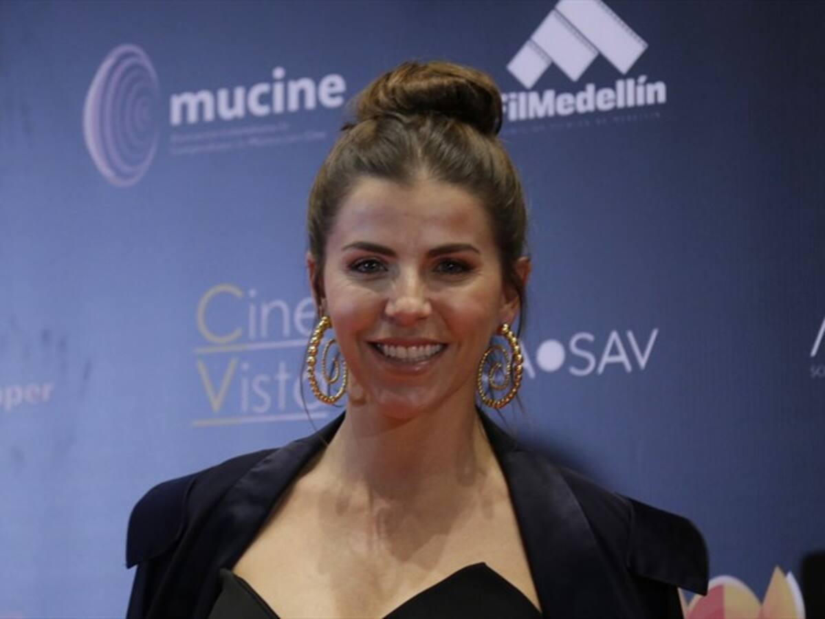 María Fernanda Yepes anunció su compromiso matrimonial con inusual fotografía