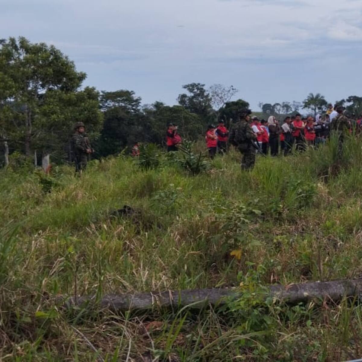 Más de 100 militares siguen secuestrados en San José del Guaviare por población