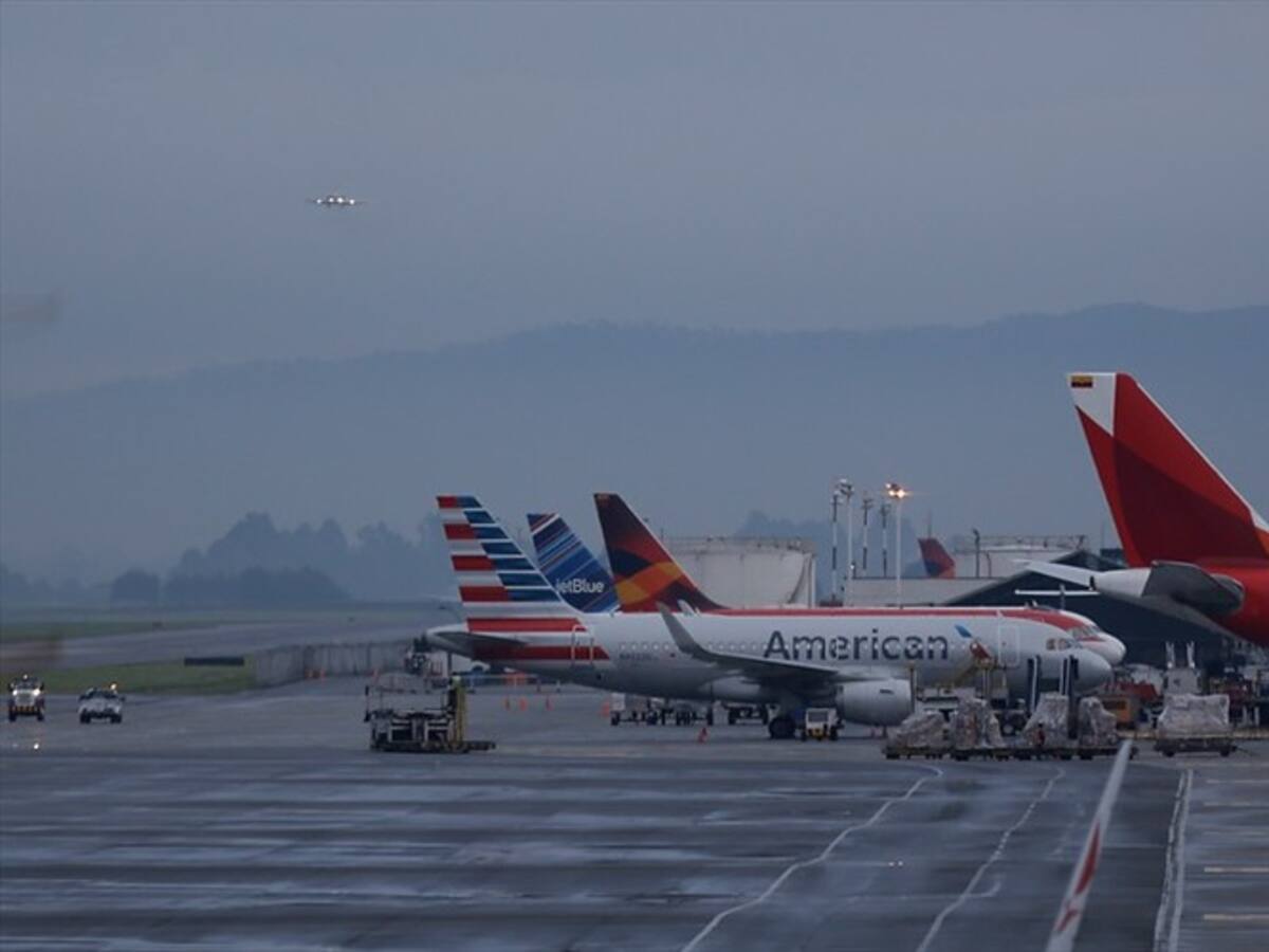 Aerocivil confirmó contratos de mantenimiento en varios aeropuertos del país