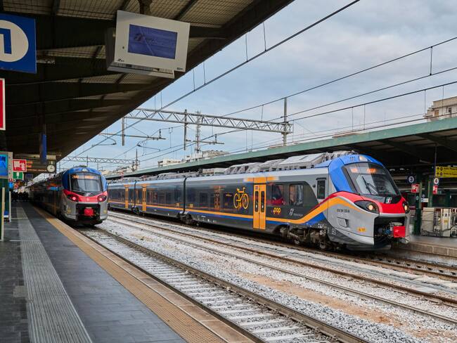 Imagen de referencia de trenes en Italia. Foto: Getty Images.