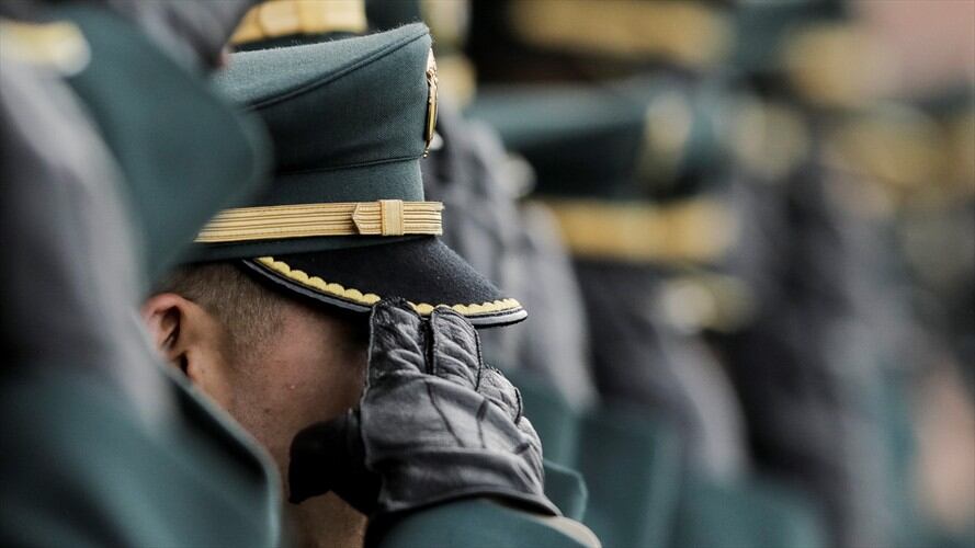 Fueron llamados a juicio los uniformados de la Policía Nacional John Jairo Gutiérrez Hernández, Johann Sebastián Barrera y Juan Carlos Bolívar Garzón. Foto: Getty Images