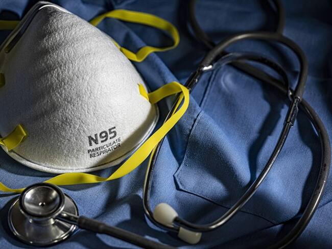 ¿Es posible reutilizar un tapabocas N95? Su creador lo explica