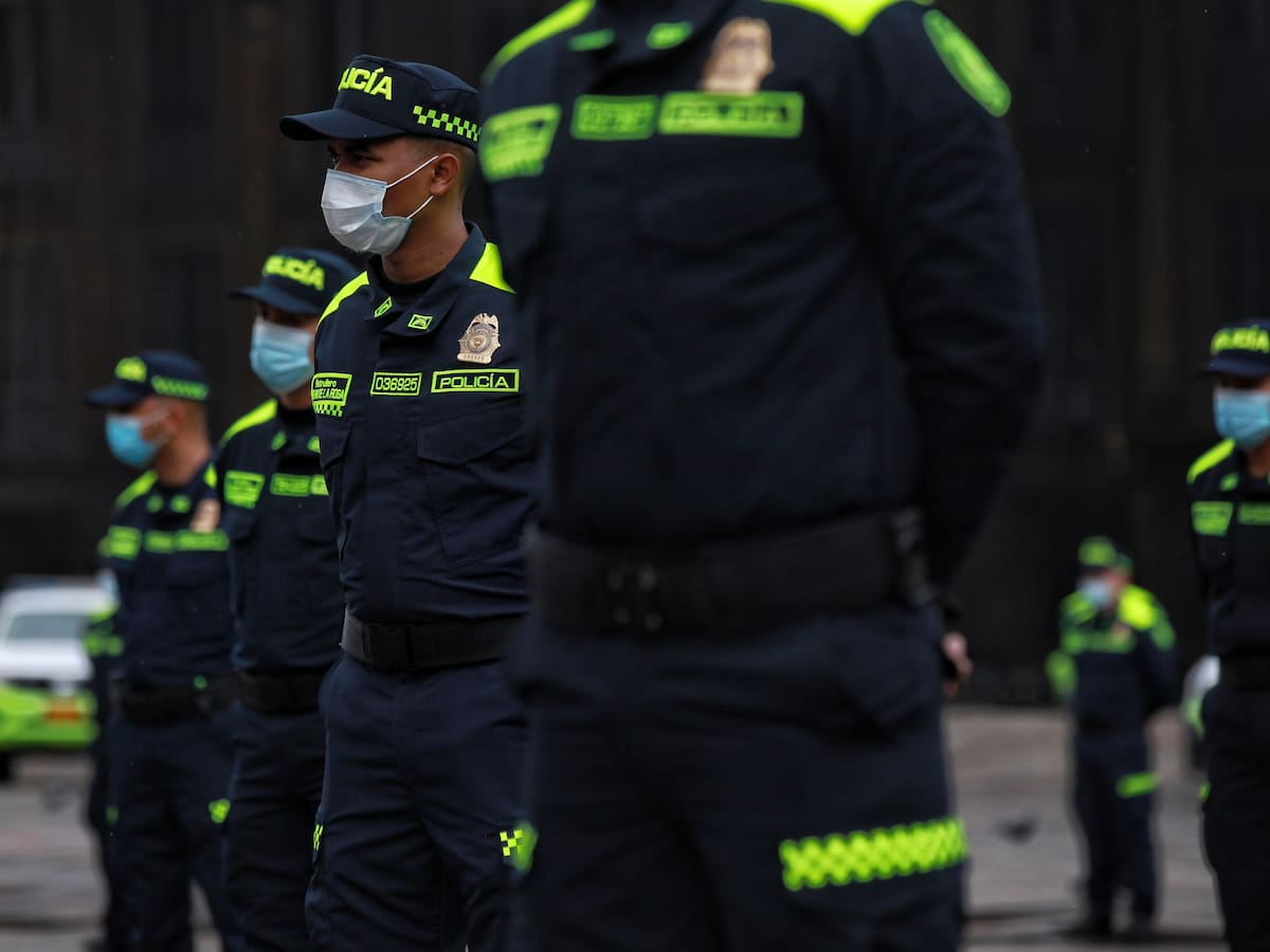 ¿Cuánto gana un patrullero de policía? Esto aumentó en 2025 según Decreto 616