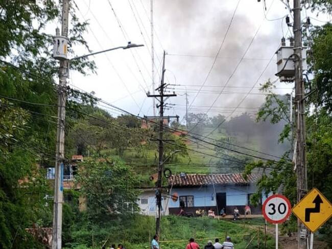 Los comerciantes también realizaron bloqueos por afectaciones económicas que les ha traído la disputa de tierras. Crédito: Red de Apoyo Cauca.