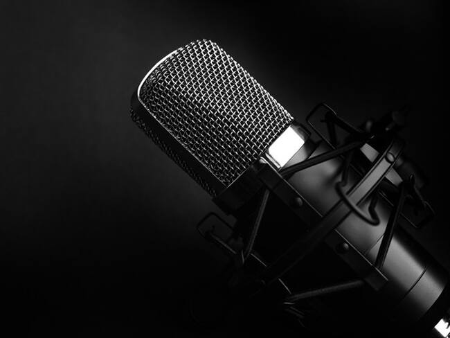 La increíble versión de “Golpe con golpe” en Repeat After Ibarra