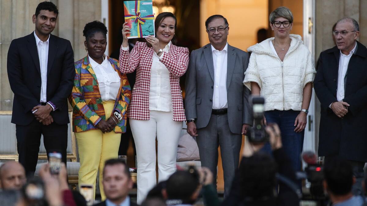 Las primeras reacciones políticas a la radicación de la reforma a la salud