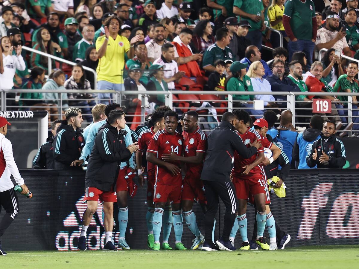 Con un Luis Sinisterra inspirado, Colombia venció 3-2 a México