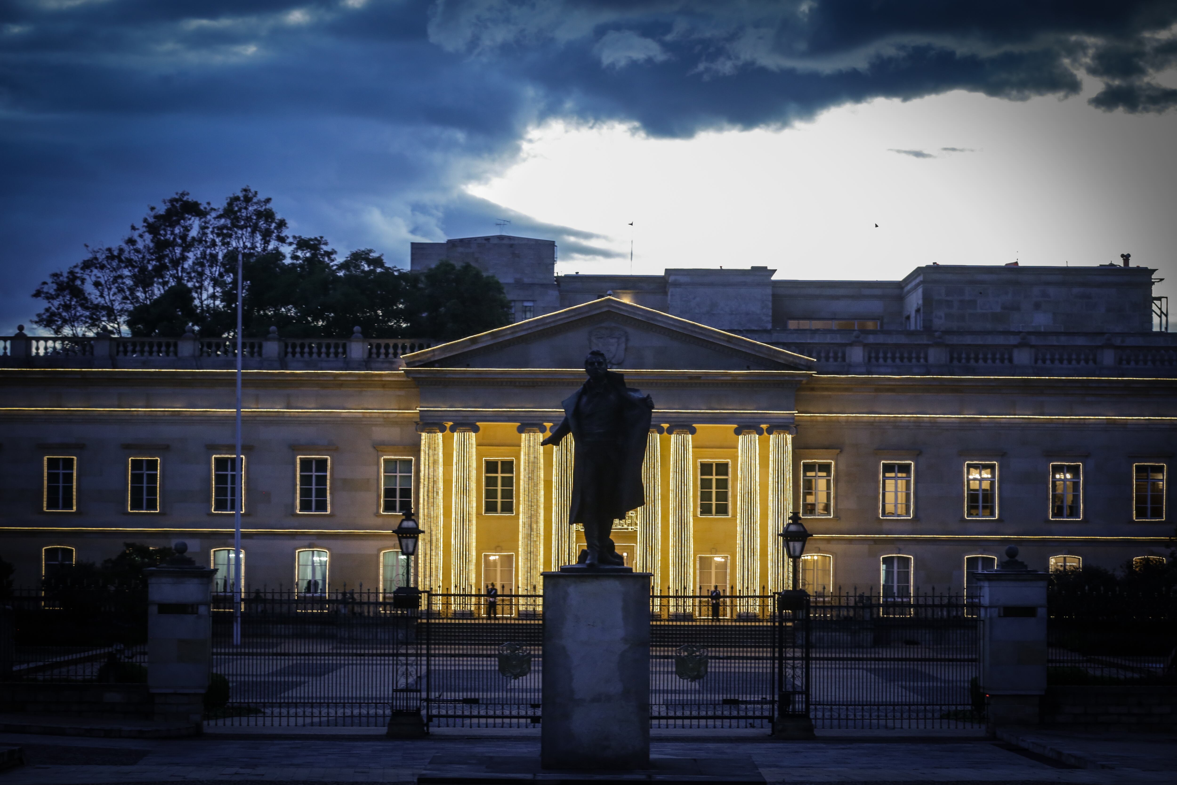 La Casa de Nariño también se preparo para la navidad con su alumbrado. Foto: Colprensa - Diego Pineda.
