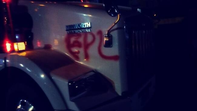 Supuestos integrantes del Epl asaltaron vehículos en Cauca. Foto: Cortesía Sucesos Cauca