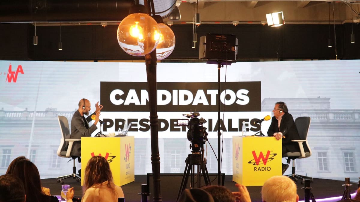 Gustavo Petro en Sigue La W con Juan Pablo Calvás: hablemos de propuestas