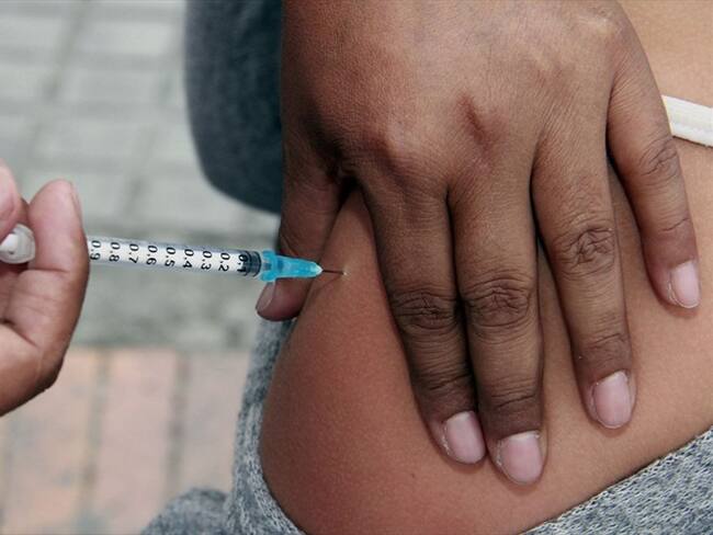 ha reiteró que no existen evidencias de asociación causal entre la administración de la vacuna contra el VPH (virus del papiloma humano). Foto: Colprensa