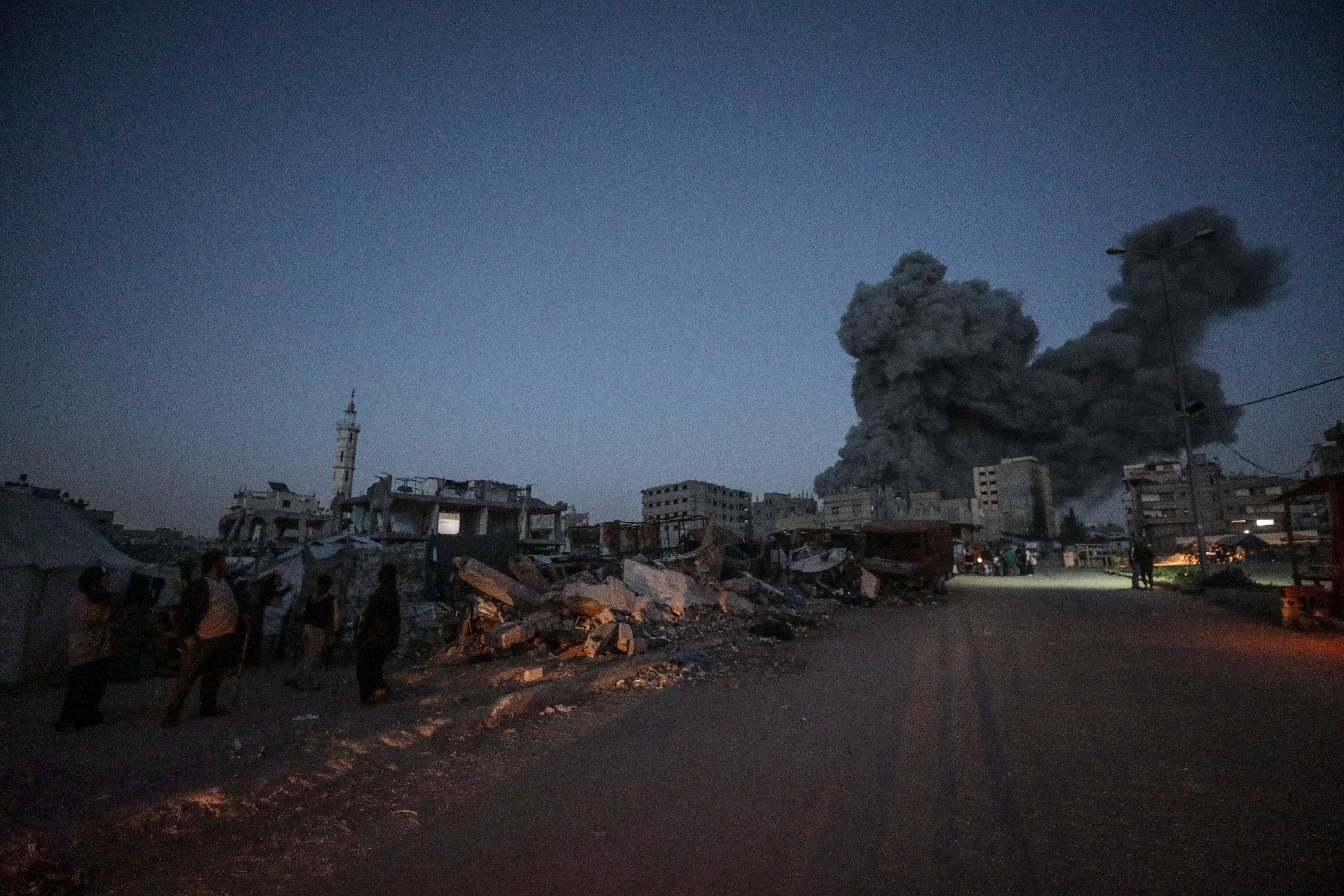 Bombardeo israelí a escuela en la Ciudad de Gaza. FOTO: EFE/EPA/MOHAMMED SABER