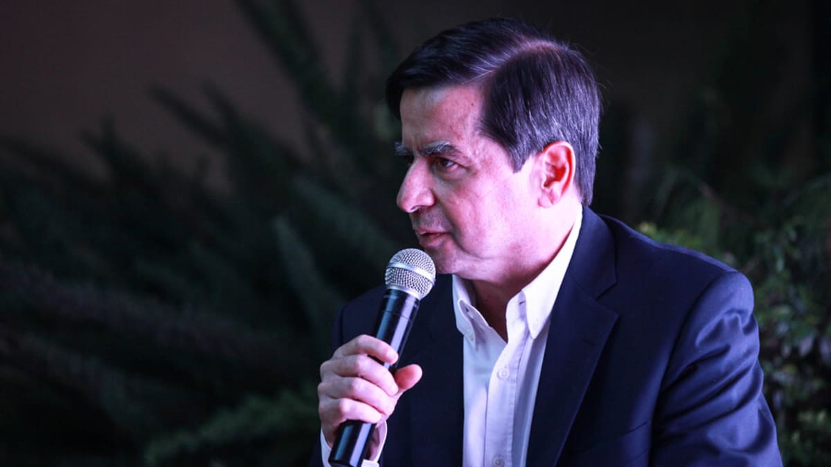 Coalición Centro Esperanza pide a Juan Fernando Cristo dirigir la campaña para la consulta