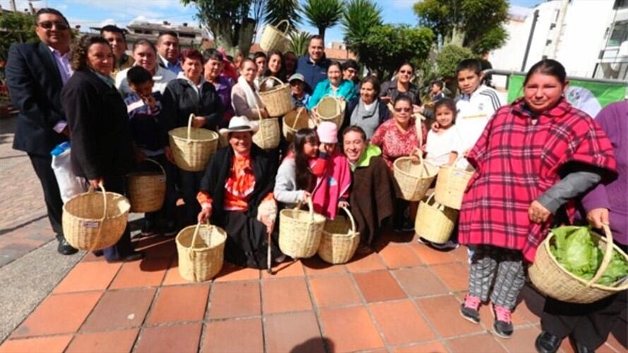 La campaña vincula artesanas del Valle de Tensa que trabajan con caña de Castilla. Foto: Secretaría de Medio Ambiente de Boyacá.