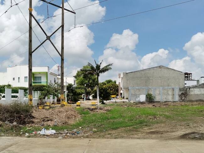 Torre eléctrica tendría en jaque a los habitantes de La Castellana en Montería. Foto: cortesía.