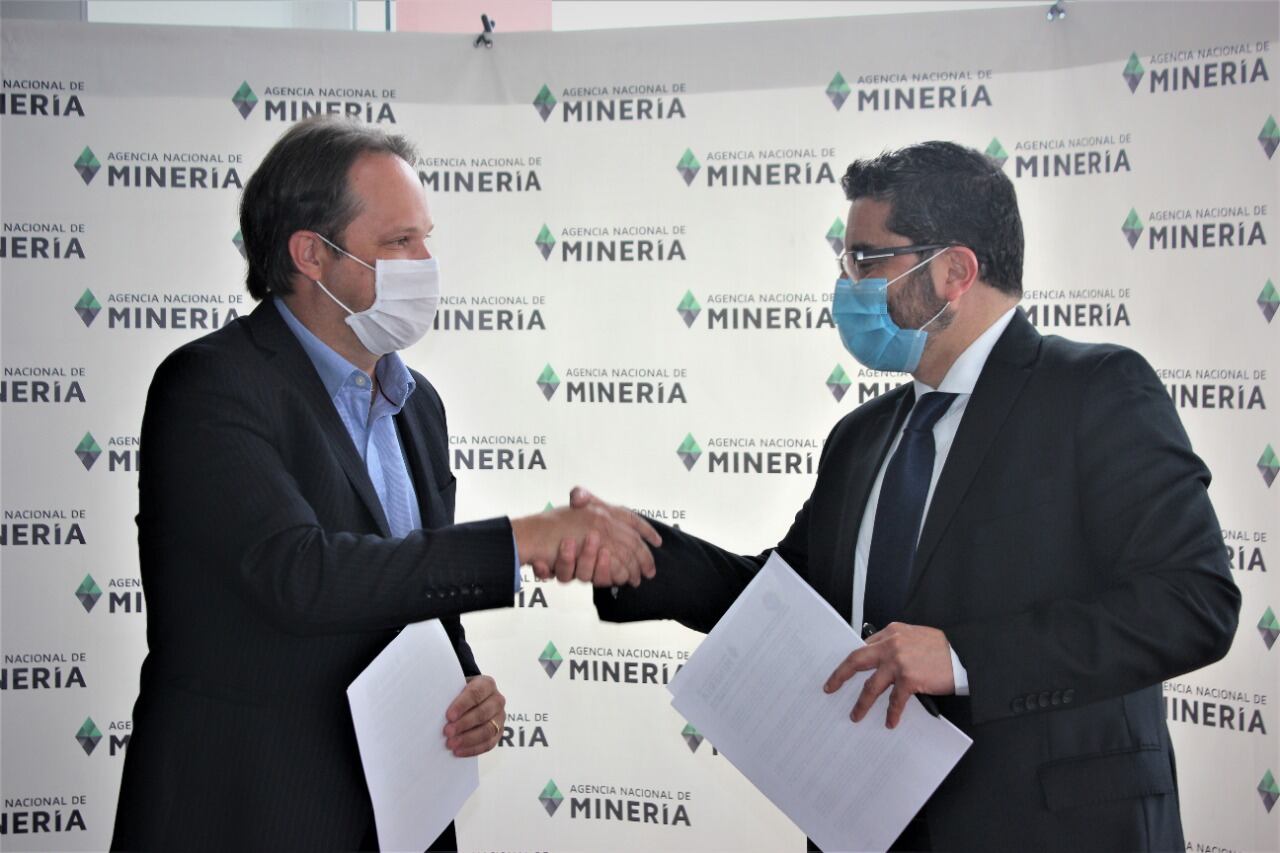 La Agencia Nacional de Minería y la UIAF firmaron acuerdo para prevenir el lavado de activos en el sector minero del país. Foto: Cortesía ANM