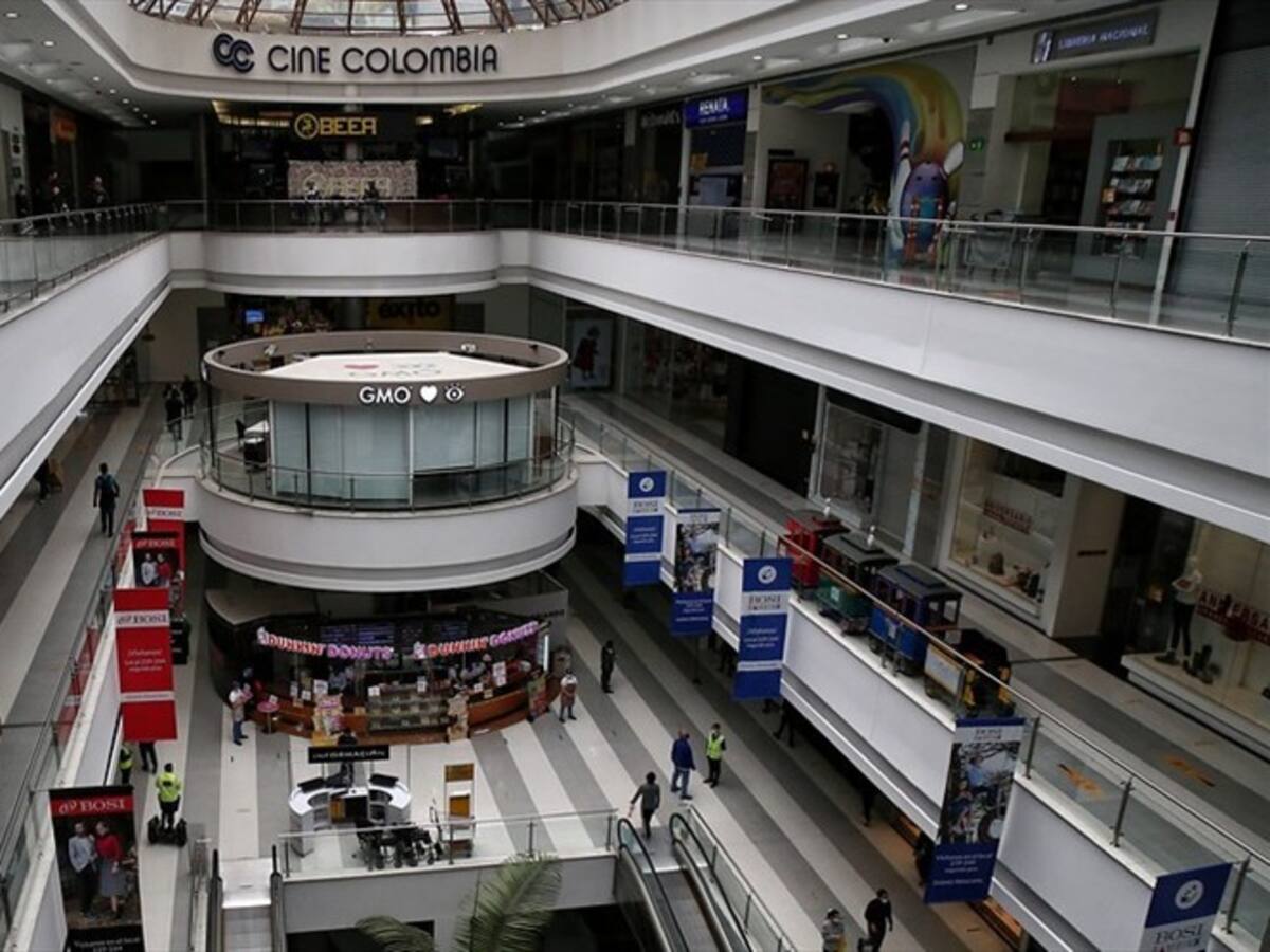 Estos son los centros comerciales que arrancarán su plan piloto de apertura en Bogotá