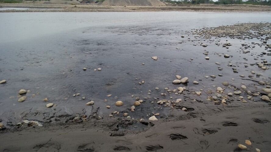 Karol Sánchez, jefe oficina de Gestión del Riesgo municipal, manifestó en Sigue La W que Ecopetrol tiene un permiso de Cormacarena para hacer un vertimiento. . Foto: Cortesía de la comunidad